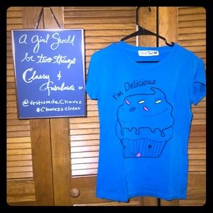 Cupcake graphic Tee 👚👚